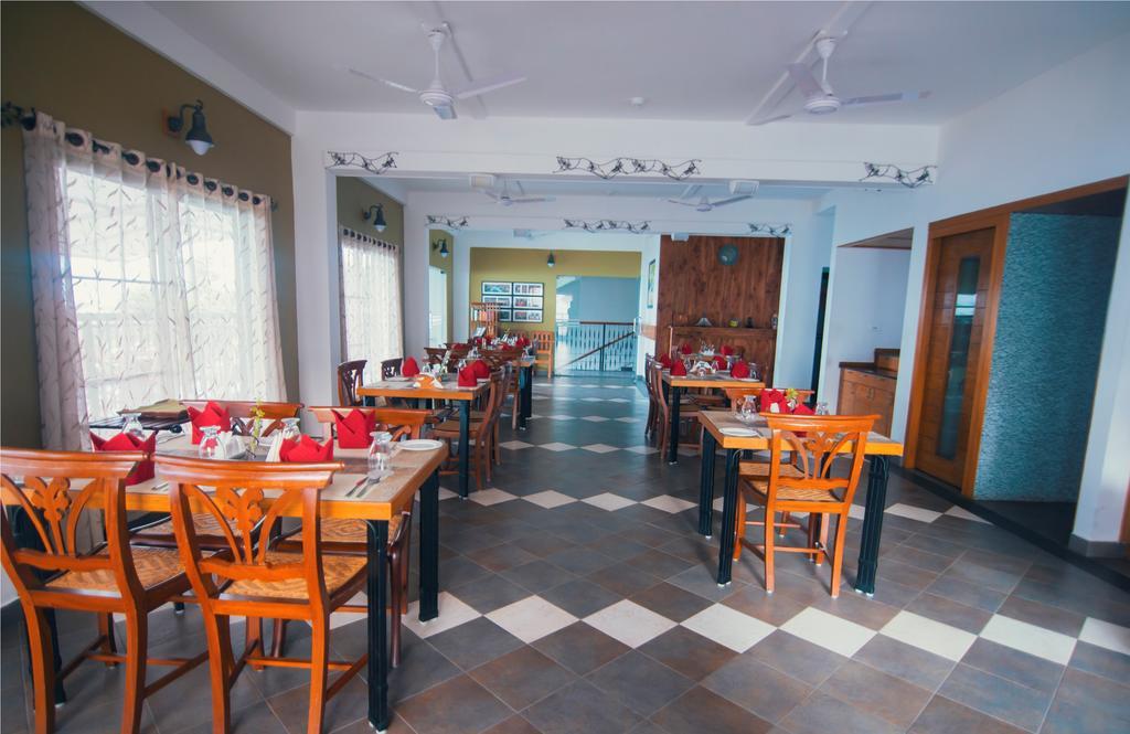 Forest Glade Resorts Chithirapuram Bagian luar foto