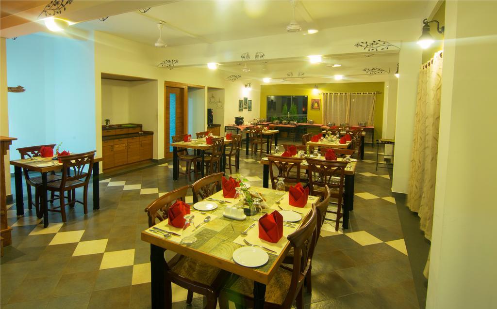 Forest Glade Resorts Chithirapuram Bagian luar foto