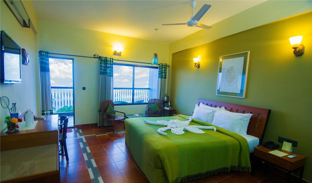 Forest Glade Resorts Chithirapuram Bagian luar foto